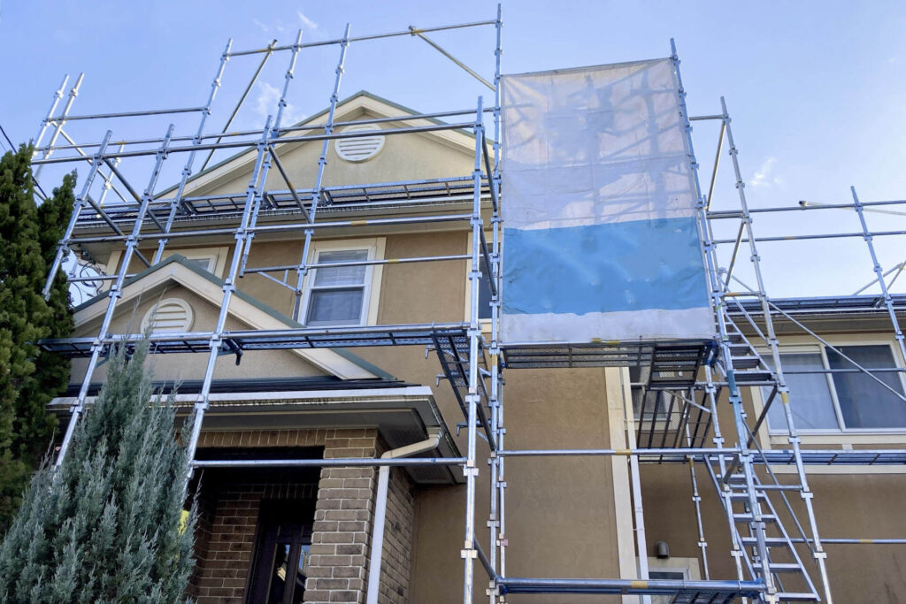 防犯対策として足場は危険？外壁塗装中に空き巣を防ぐコツとはのアイキャッチ画像